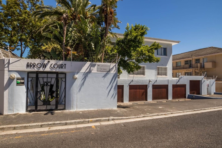 To Let 1 Bedroom Property for Rent in Three Anchor Bay Western Cape